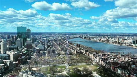 What you need to know about Boston’s 311 service.